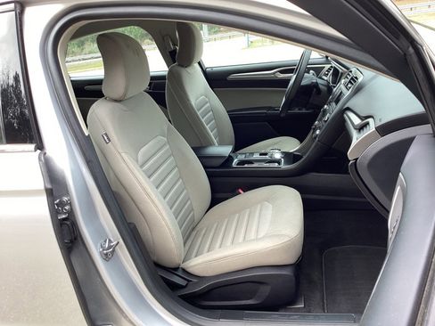 Used 2018 Ford Fusion S image 29