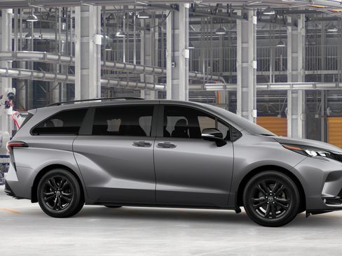 New 2026 Toyota Sienna XSE AWD/4WD image 15