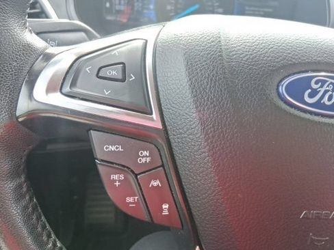 Used 2024 Ford Edge SEL AWD/4WD image 21
