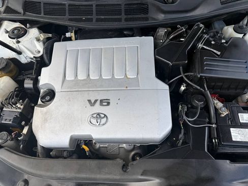 Used 2011 Toyota Avalon Limited FWD image 27
