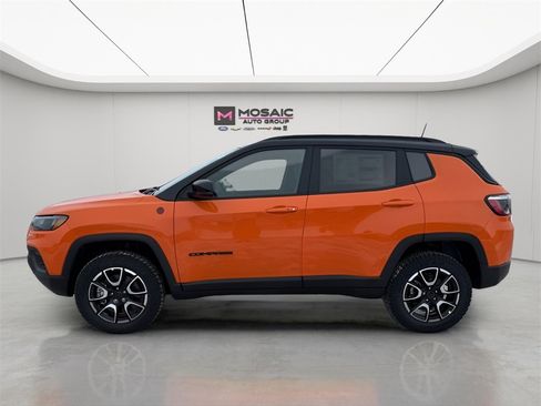 New 2026 Jeep Compass Trailhawk image 4
