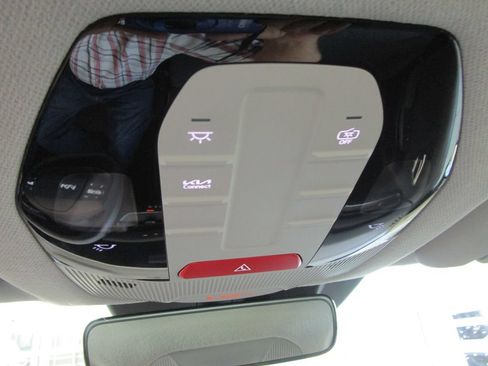 Used 2025 Kia K4 FWD image 30