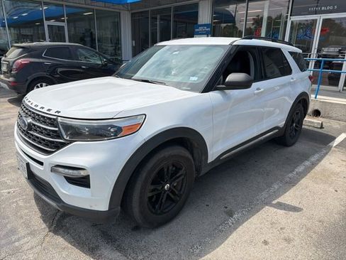 Used 2020 Ford Explorer XLT w/ Equipment Group 202A image 1