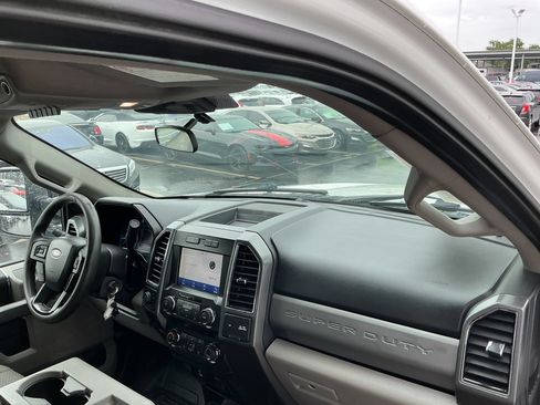 Used 2021 Ford F250 XLT w/ FX4 Off-Road Package AWD/4WD image 16