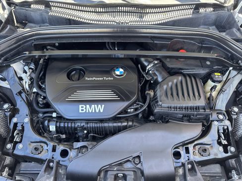 Used 2019 BMW X2 xDrive28i w/ Convenience Package AWD/4WD image 9