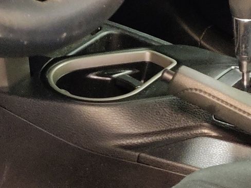 Used 2018 Toyota RAV4 LE image 26