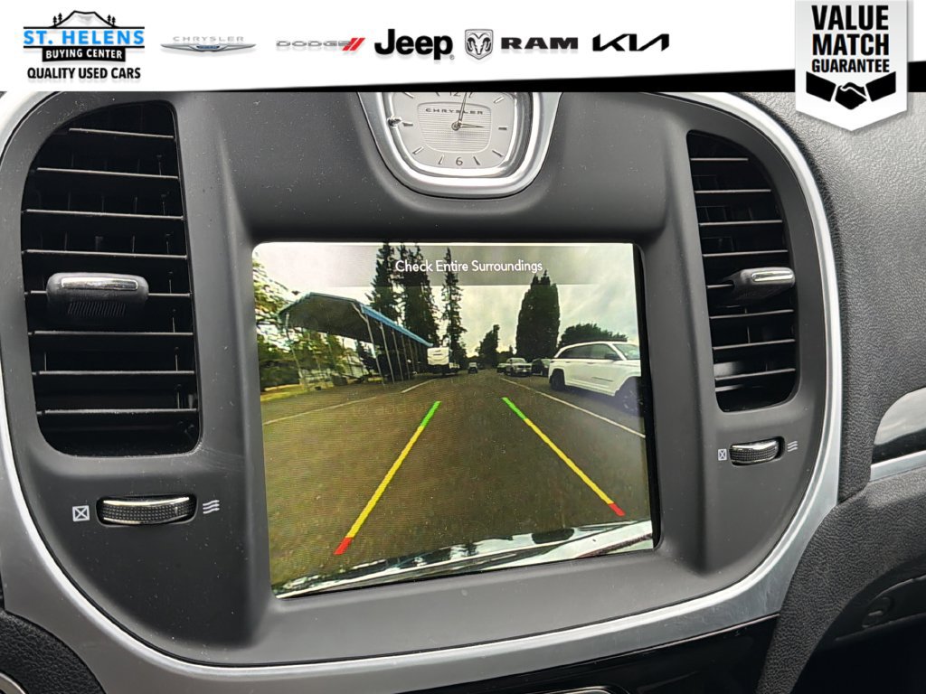 Used 2023 Chrysler 300 Touring w/ Safetytec Plus Group RWD image 23