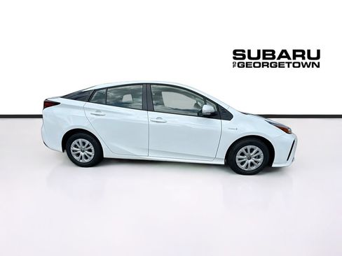 Used 2022 Toyota Prius LE FWD image 8