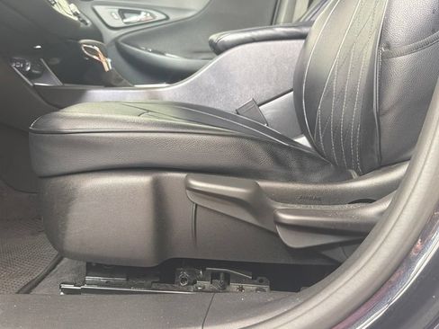Used 2023 Chevrolet Malibu LS FWD image 13
