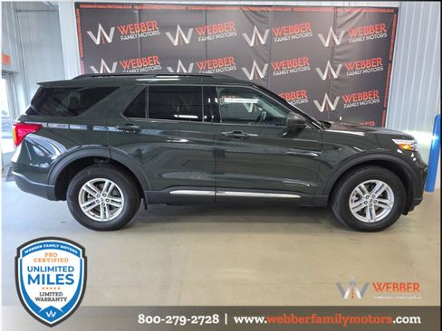 Used 2024 Ford Explorer XLT w/ Equipment Group 202A AWD/4WD image 3