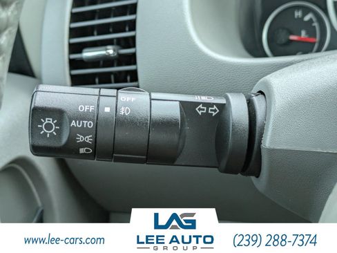 Used 2014 Nissan Frontier SL RWD image 25