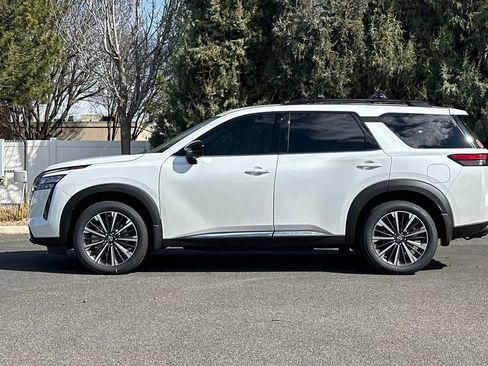 New 2026 Nissan Pathfinder Platinum w/ Cargo Package AWD/4WD image 7