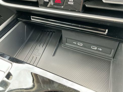 New 2026 Volkswagen Atlas Peak Edition image 16