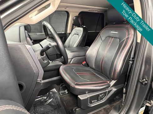 Used 2020 Ford Expedition Platinum image 2