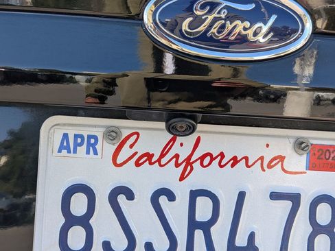 Used 2020 Ford Fusion SE image 5