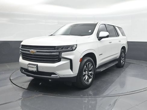 Used 2021 Chevrolet Tahoe LT w/ LT Signature Package RWD image 1