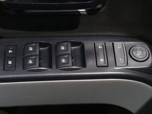 Used 2018 Chevrolet Silverado 1500 LT w/ All Star Edition image 13