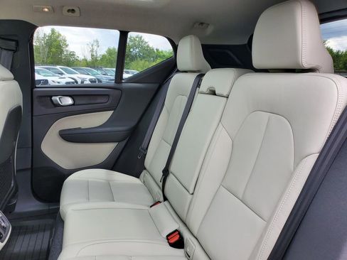 New 2026 Volvo XC40 B5 Ultra w/ Protection Package Premier image 18