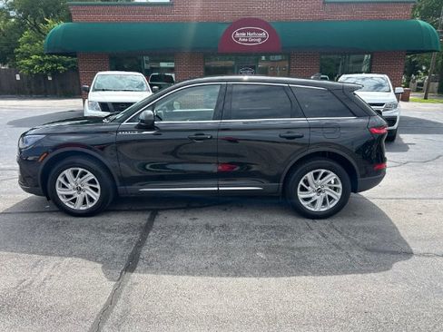 Used 2023 Lincoln Corsair FWD image 2