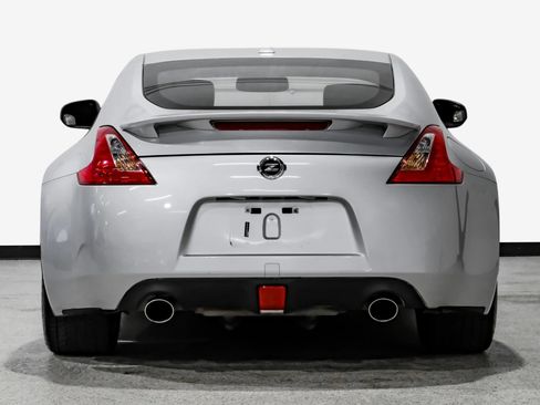 Used 2013 Nissan 370Z Touring w/ Sport Pkg RWD image 7