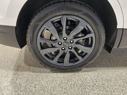 Used 2024 Chevrolet Equinox RS AWD/4WD image 20