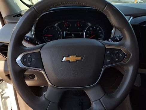 Used 2019 Chevrolet Traverse LT FWD image 12