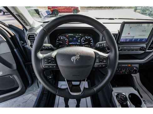 Used 2024 Ford Bronco Sport Outer Banks w/ Tech Package image 11