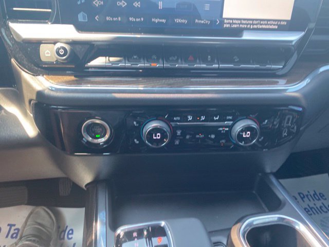 Used 2023 Chevrolet Silverado 1500 LT w/ Z71 Off-Road Package AWD/4WD image 22
