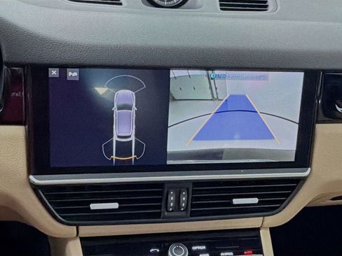 Certified 2019 Porsche Cayenne AWD/4WD image 19