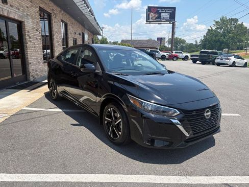 Used 2025 Nissan Sentra SV w/ Trunk Package FWD image 11