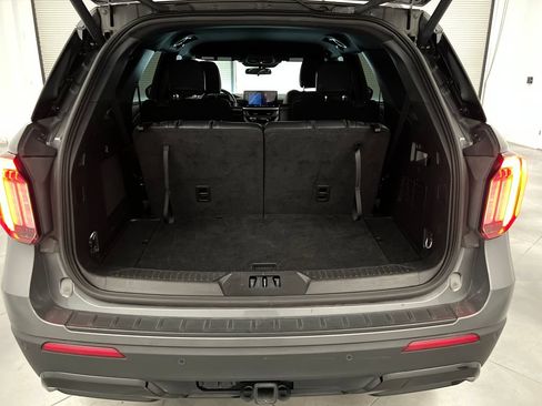Used 2025 Ford Explorer ST-Line AWD/4WD image 20