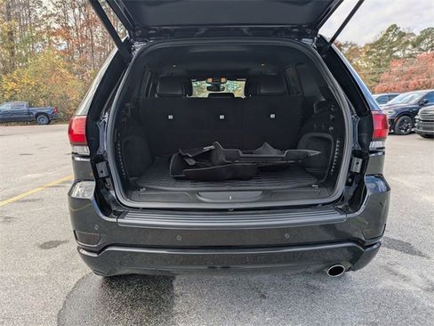 Used 2020 Jeep Grand Cherokee Altitude image 30