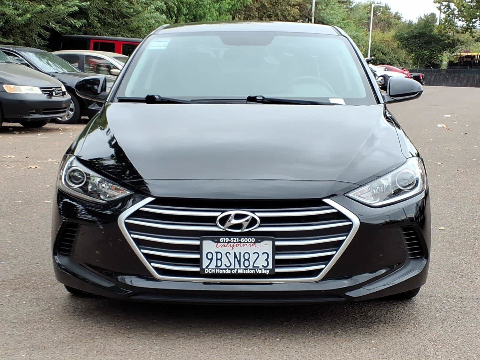 Used 2017 Hyundai Elantra SE FWD image 2