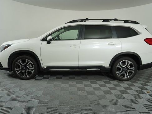 Used 2023 Subaru Ascent Limited image 4