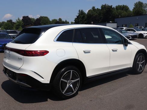 Used 2023 Mercedes-Benz EQS 580 4MATIC SUV w/ Pinnacle Trim Package image 5
