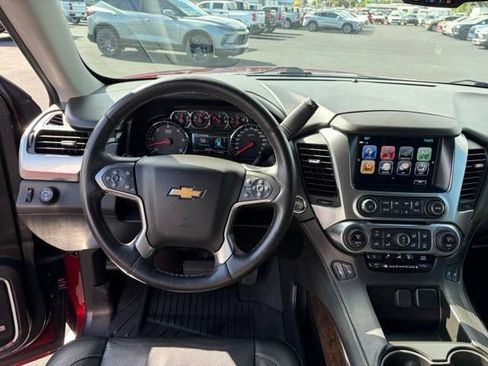 Used 2019 Chevrolet Tahoe LT w/ Luxury Package RWD image 18