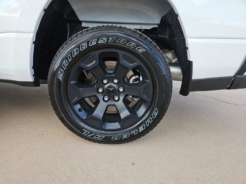 New 2026 RAM 1500 Express AWD/4WD image 8