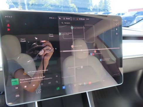 Used 2019 Tesla Model 3 Mid Range RWD image 16