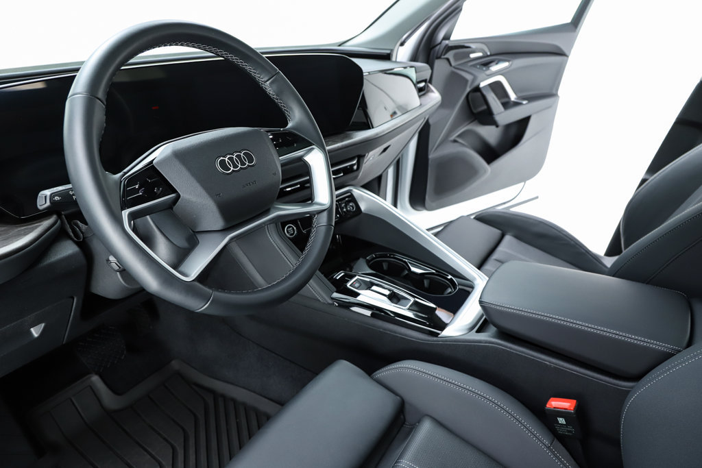 Used 2025 Audi Q5 Premium Plus AWD/4WD image 22