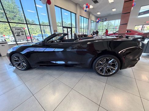 Used 2023 Chevrolet Camaro ZL1 RWD image 5