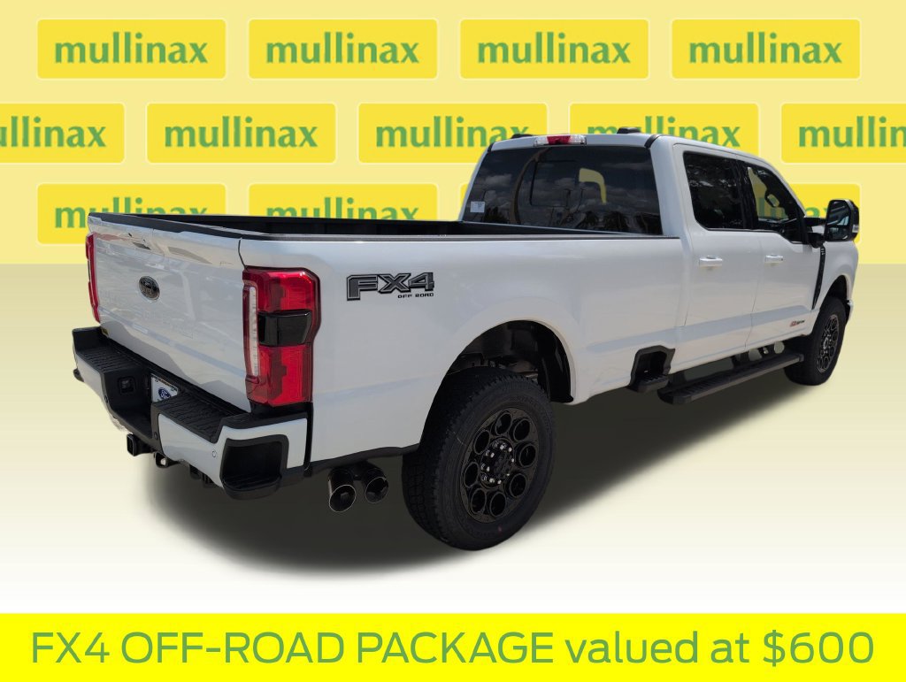 New 2026 Ford F350 Lariat w/ Black Appearance Package AWD/4WD image 3
