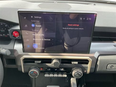 Used 2025 Toyota Tacoma TRD Sport image 12