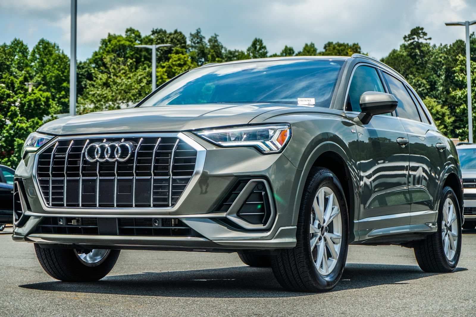 Used 2025 Audi Q3 2.0T Premium AWD/4WD image 9