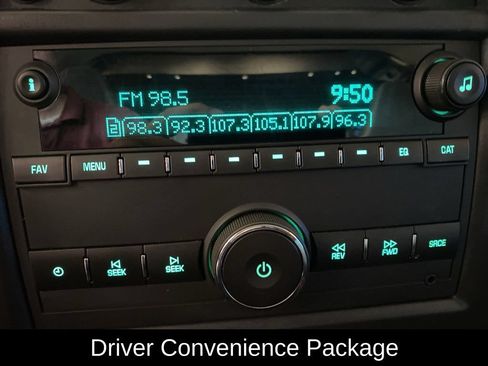 Used 2025 GMC Savana 2500 w/ Driver Convenience Package RWD image 2