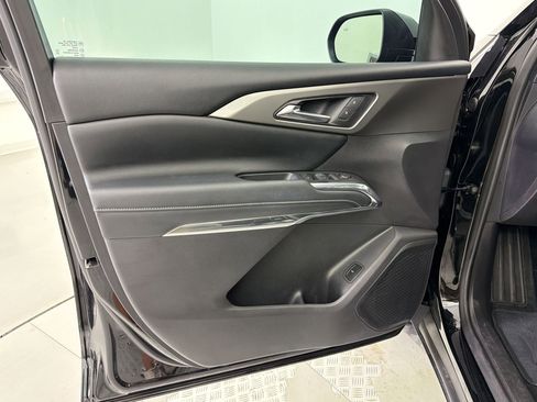 Used 2026 Chevrolet Traverse LT FWD image 23