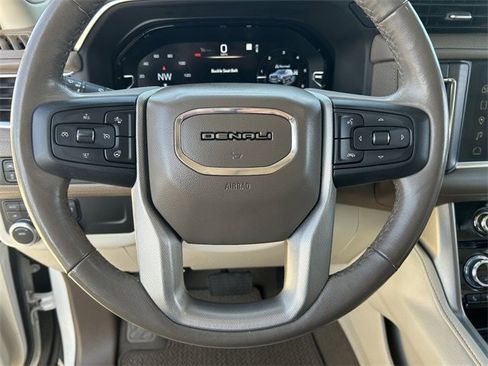 Used 2022 GMC Yukon Denali image 24