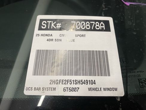 Used 2025 Honda Civic Sport image 4