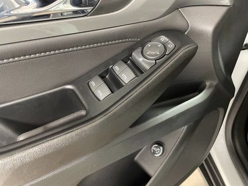 Used 2023 Chevrolet Traverse LT w/ LPO, Floor Liner Package AWD/4WD image 19