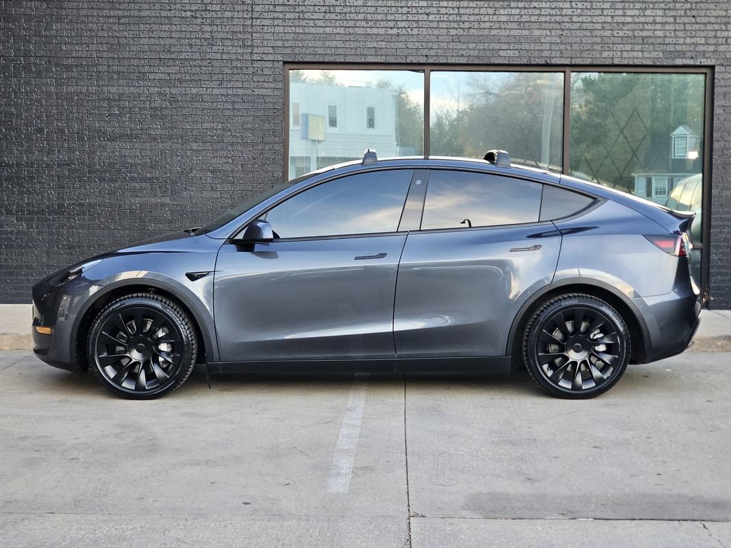 Used 2022 Tesla Model Y Long Range AWD/4WD image 12