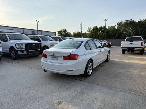 Used 2013 BMW 328i xDrive Sedan AWD/4WD image 6